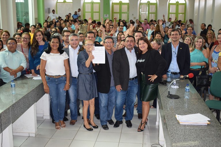 Câmara aprova indicativo de projeto que beneficia professores de Campo Maior